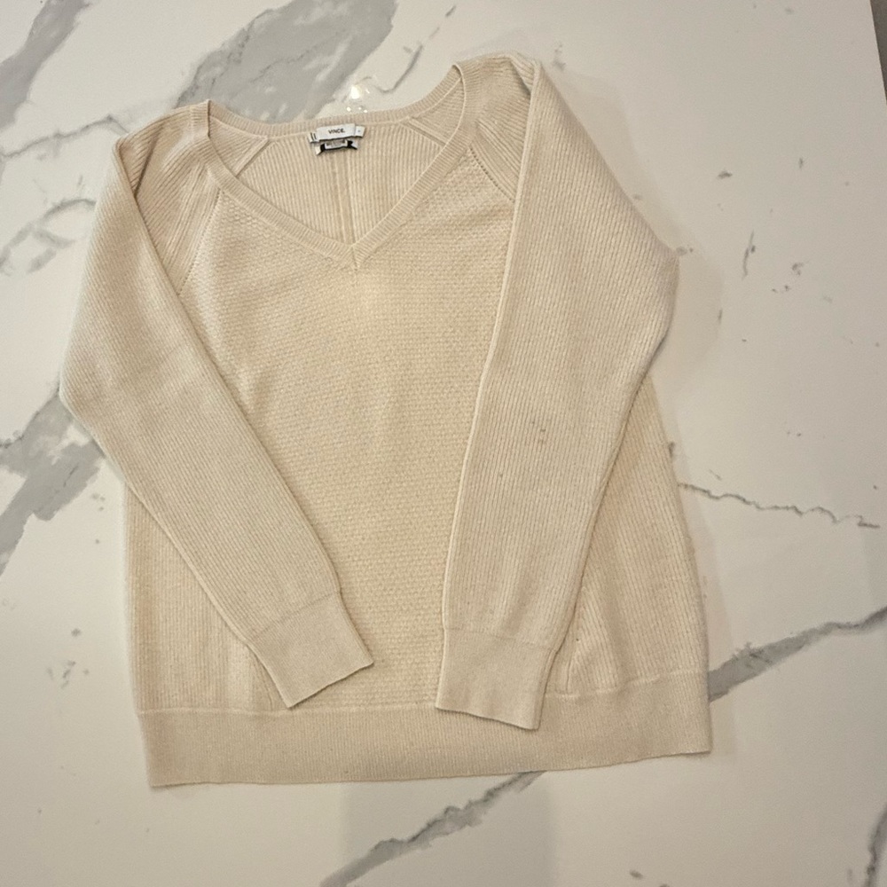 Vince 100% Cashmere V-Neck Cream Sweater, Sz L